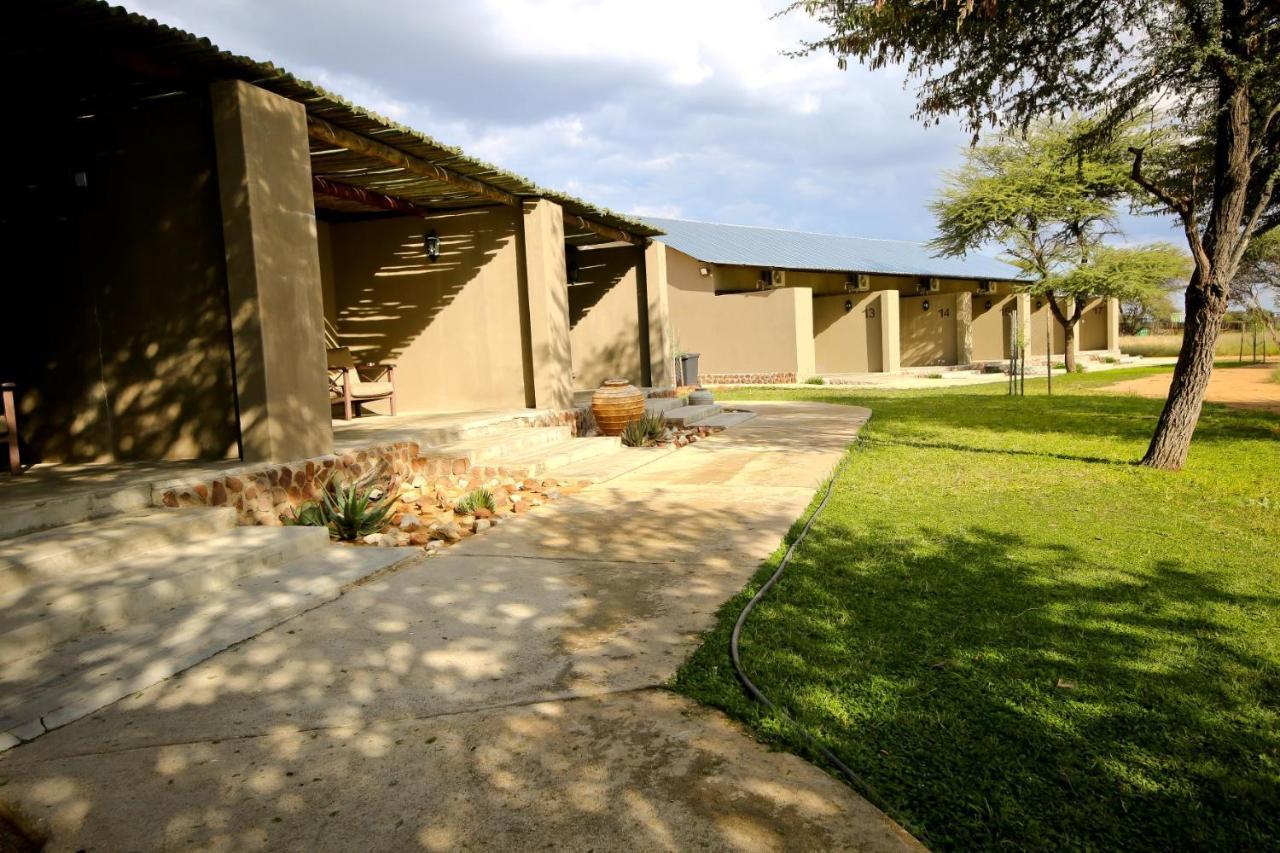 Otjiwa Safari Lodge Otjiwarongo Exterior foto